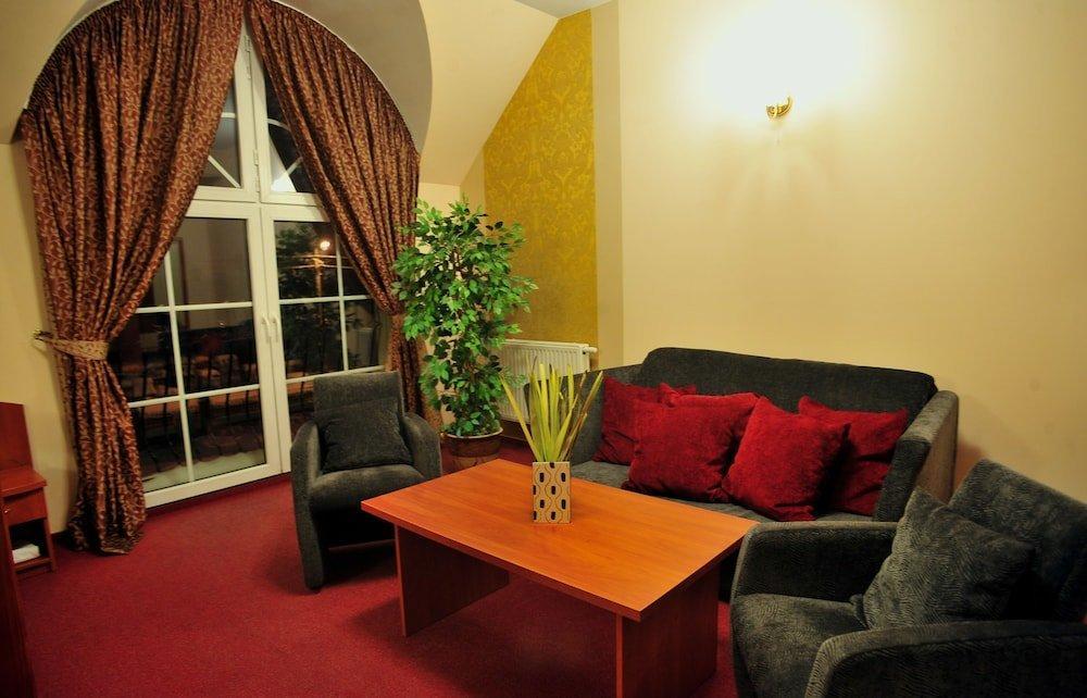 Hotel Zlote Deby Varsovia Exterior foto